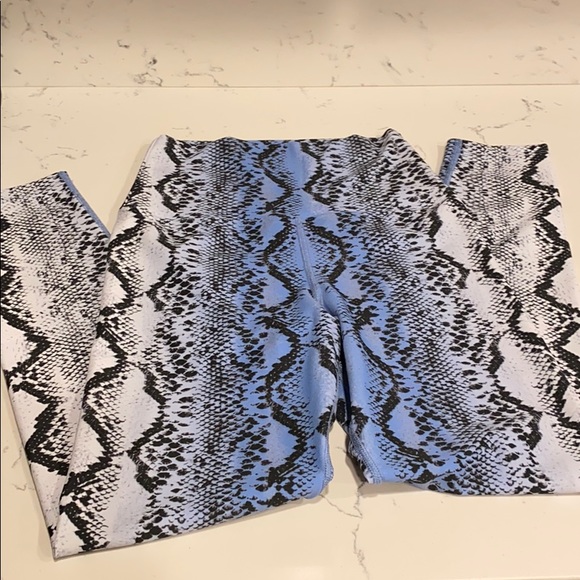 Beach Riot leggings - Picture 6 of 7